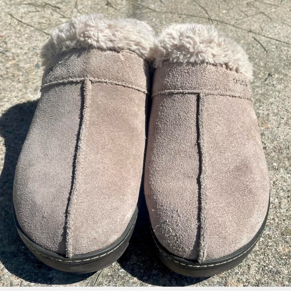 Crocs Cobbler Eva Women’s Mule Clogs. Light Beige/Stone. Faux Fur Lined. Sz. 10